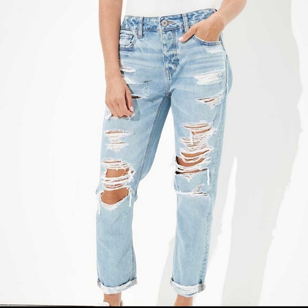 American Eagle Tomgirl Ripped Destroyed Jeans, 4